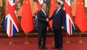 Takimi me dyer t&euml; mbyllura mes Starmer dhe Xi! Ja &ccedil;far&euml; u