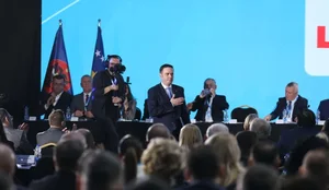 Abdixhiku i mbijeton vot&euml;besimit n&euml; LDK