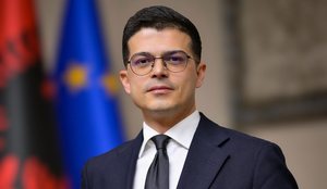 Gjyqi ndaj ish-krer&euml;ve t&euml; U&Ccedil;K-s&euml;, Vengu: Po barazohen