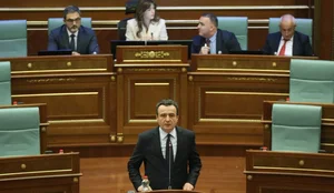 Votohet qeveria e re e Kosov&euml;s, Kurti 3