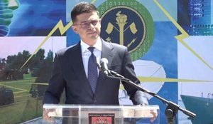 Pirro Vengu: Ishte privilegj ta udh&euml;hiqja Ministrin&euml; e Mbrojtjes!