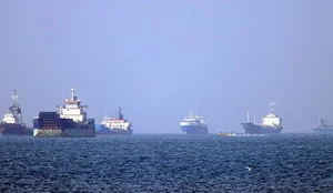 SHBA pezullon p&euml;rkoh&euml;sisht operacionin n&euml; Ngushtic&euml;n e