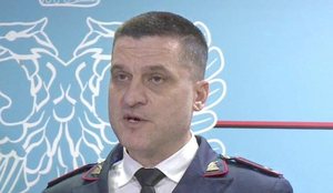 Dor&euml;hiqet drejtori i Policis&euml; s&euml; Tiran&euml;s, Elton Alushi