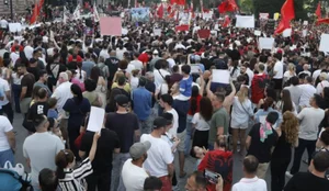 Dita e tet&euml; e protest&euml;s kund&euml;r projektit n&euml;