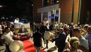 Nis festa e Vet&euml;vendosjes