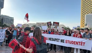 Protesta kund&euml;r projektit n&euml; Zv&euml;rnec, qytetar&euml;t