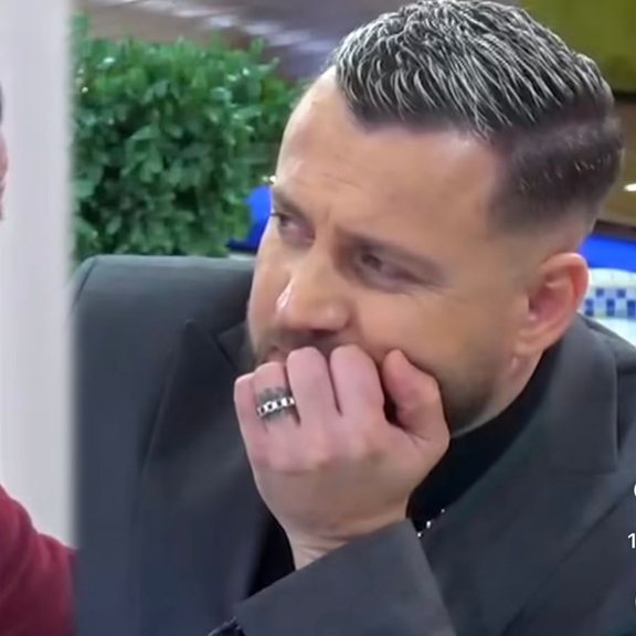 Mbylle goj&euml;n, o zhuls! Plas keq mes Luiz Ejllit dhe Rogertit: Ta nxjerr