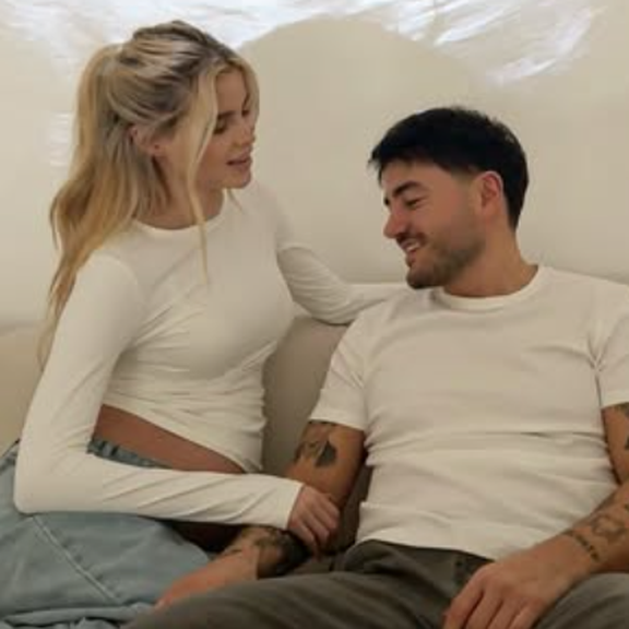 K&euml;ng&euml;tari i njohur zbulon se do t&euml; b&euml;het baba p&euml;r