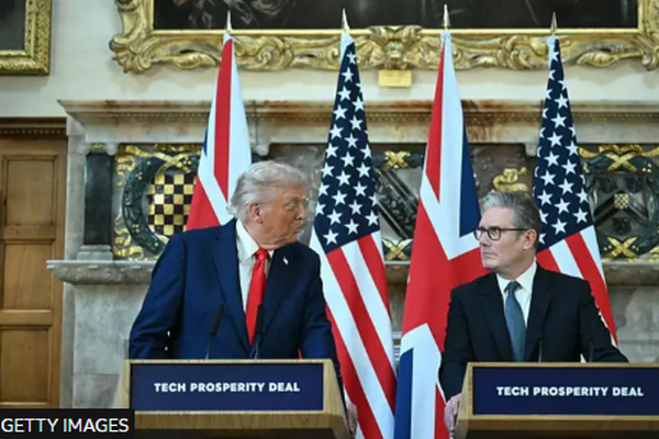 Çfarë thanë Trump dhe Starmer kur u pyetën për