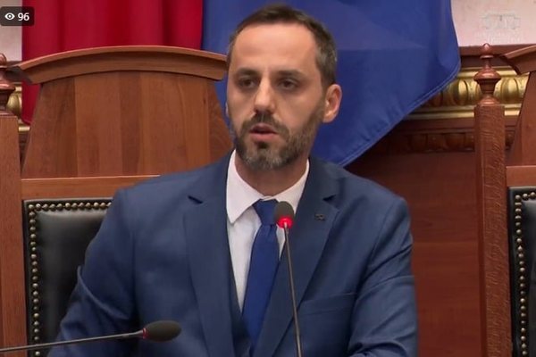 Lamallari-opozitës: Turp, bëni politikë me vrasjen, ju i