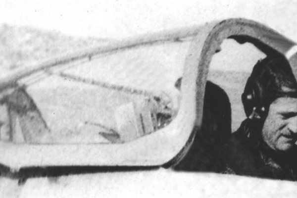 Ekskluzive/ Si e detyrova avionin e NATO-s të ulej në Rinas! Flet