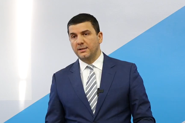 Memli Krasniqi jep dorëheqjen nga drejtimi i PDK-së