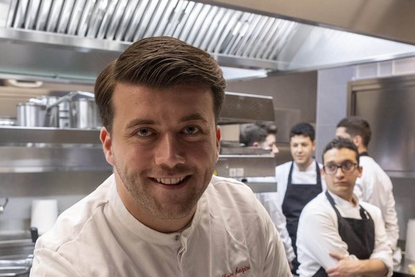 Rrugëtimi i djalit nga Kosova që tradhtoi ëndrrën e