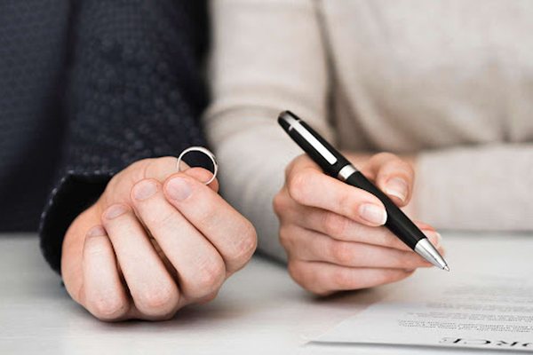 Bien martesat rriten divorcet! Të dhënat zyrtare të INSTAT!