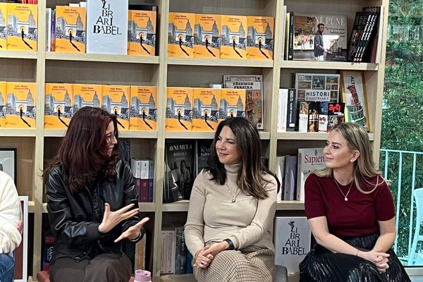 Ledia Xhoga, autorja e Booker Prize, vjen në Tiranë!