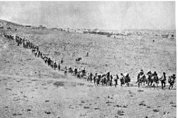 Dimri i vitit 1945! Mjeku italian çaktivizon bombën dhe shpëton