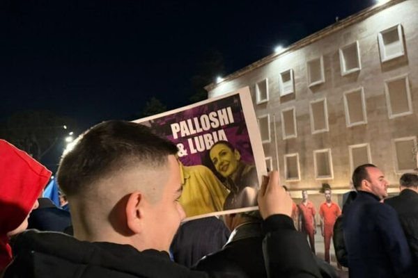 Nis protesta e PD para Kryeministrisë, opozita kërkon dorëheqjen