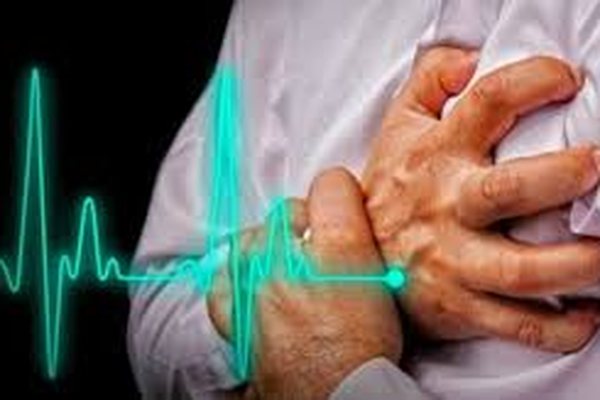 Dhimbja në gjoks! Kur duhet të shqetësohemi?