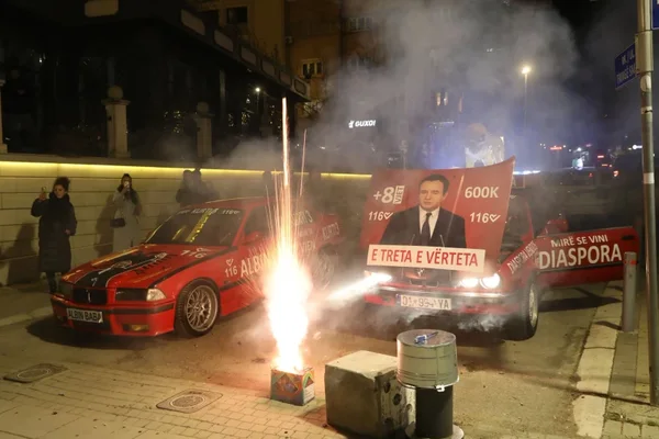 Fest&euml; n&euml; Prishtin&euml;!  Vet&euml;vendosje kryeson me mbi 46%!