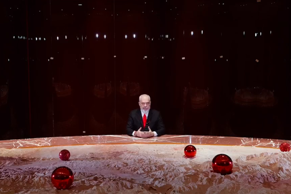 Urimi i kryeministrit Edi Rama p&euml;r shqiptar&euml;t p&euml;r Vitin e Ri 2026