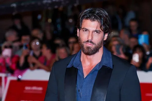 Hetim ndaj vip-ave n&euml; Turqi, arrestohet edhe aktori Can Yaman