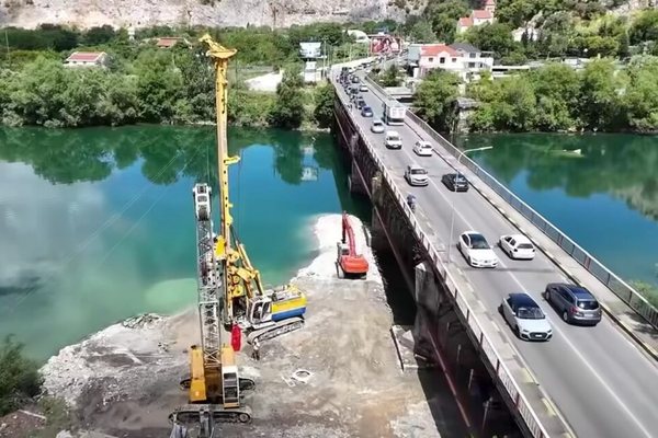 Kush e nd&euml;rtoi rrug&euml;n q&euml; po mbyt Shkodr&euml;n! Flet inxhinieri