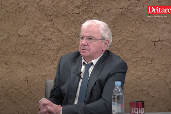 Ngjela: Ftesa e Ram&euml;s n&euml; Bordin e Paqes, vler&euml;sim p&euml;r