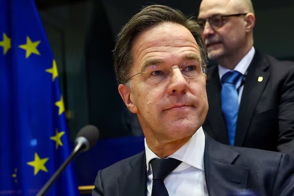 Rutte paralajm&euml;ron: Evropa nuk mbrohet dot pa SHBA-n&euml;, kush mendon