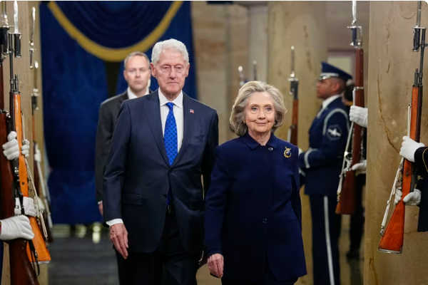 Ja &ccedil;far&euml; del nga dokumentet e Epstein p&euml;r &ccedil;iftin