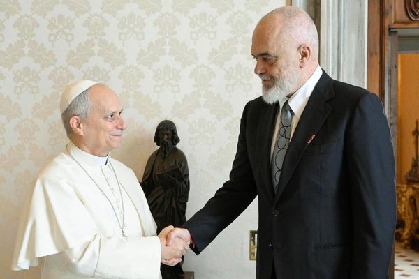 Kryeministri Rama takohet me Papa Leonin e XIV. Ja njoftimi nga Vatikani!