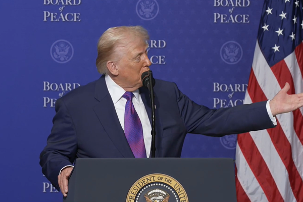 Presidenti Trump: T&euml; nderuar q&euml; na bashkohet kryeministri Rama!