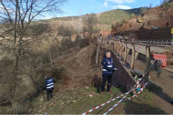 Prokuroria e Elbasanit nis hetimet p&euml;r shembjen e aksit Librazhd-Pogradec