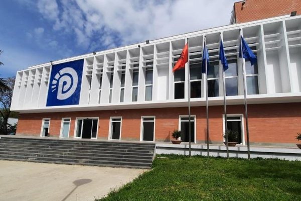 PD mbledh Kryesin&euml;!