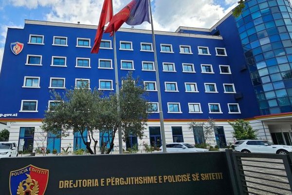 Grat&euml; e dyshimta q&euml; u afrohen f&euml;mij&euml;ve n&euml; Tiran&euml;,