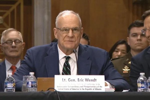 Senati amerikan miraton kandidatur&euml;n e Eric Wendt p&euml;r ambasador