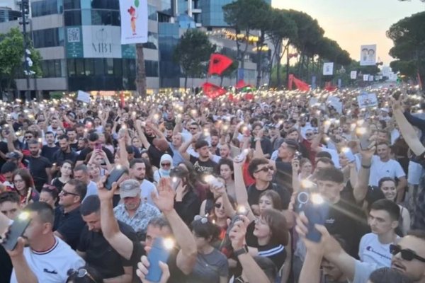 Sot protesta e 6-t&euml; p&euml;r Zv&euml;rnecin