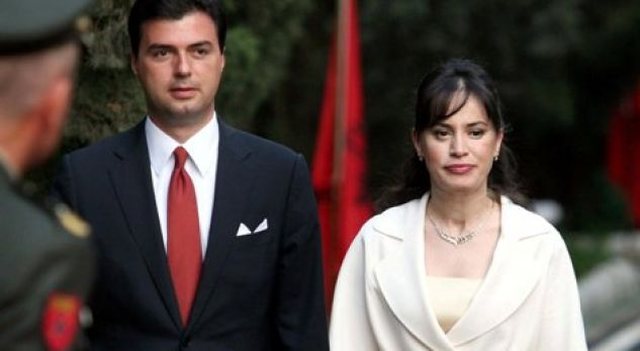 Lulzim e Aurela Basha për herë të parë bashkë në