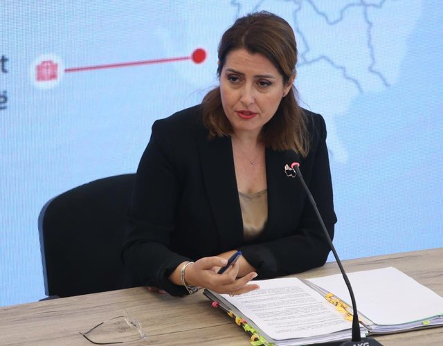 Ministrja Manastirliu: Për vitin 2023 prioritet rritja e pagave!