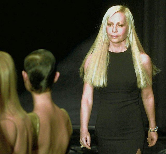 Pse Donatella u largua nga Versace!