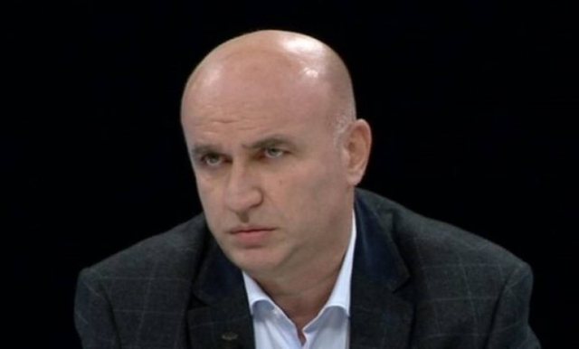 Përse duhet avokati, kur Berisha nuk paska ndonjë çështje?