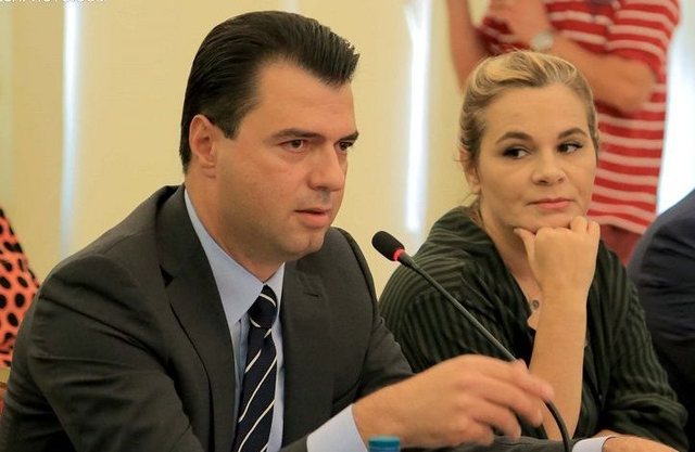 Monika Kryemadhi: Basha është në hall të madh me