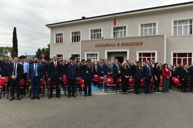 Përkujtohen punonjësit e Policisë që humbën jetën
