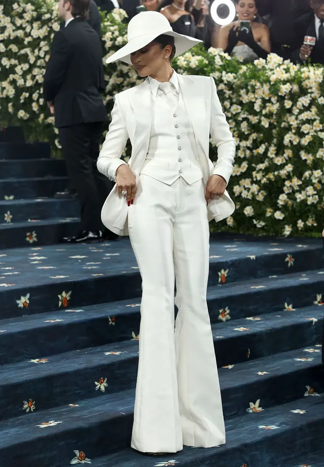 27 veshjet më të bukura të Met Gala 2025
