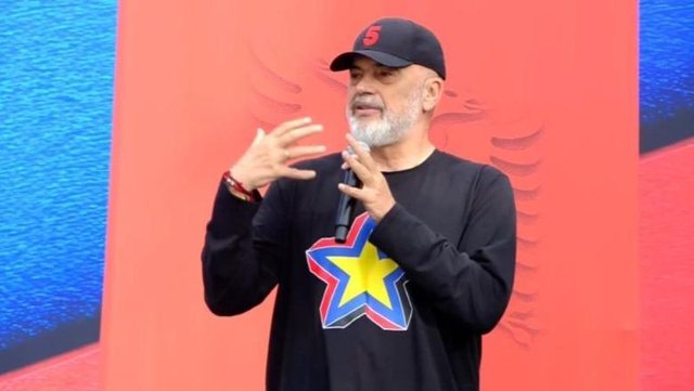 Rama: Në Fier, kryeqytetin e socialistëve, Berisha solli “Gazin