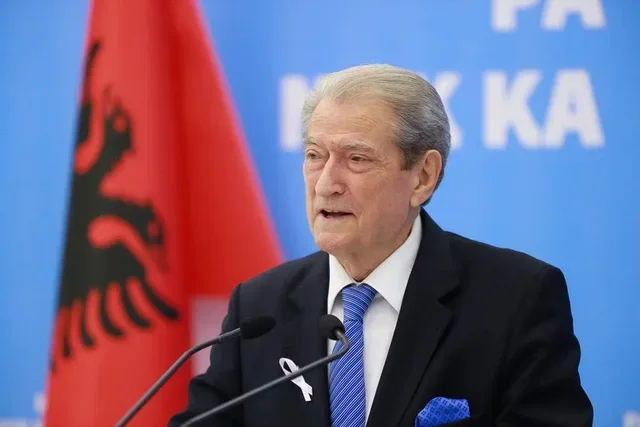 Berisha mund të vizitojë SHBA? Reagon PD: Përshëndesim