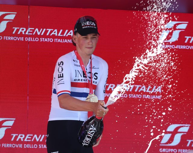 Mbyllet Etapa e Dytë e 'Giro d'Italia' në Tiranë,