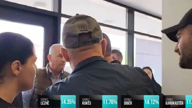 Plas sherri në qendrën e votimit në Lushnjë, ndërhyn