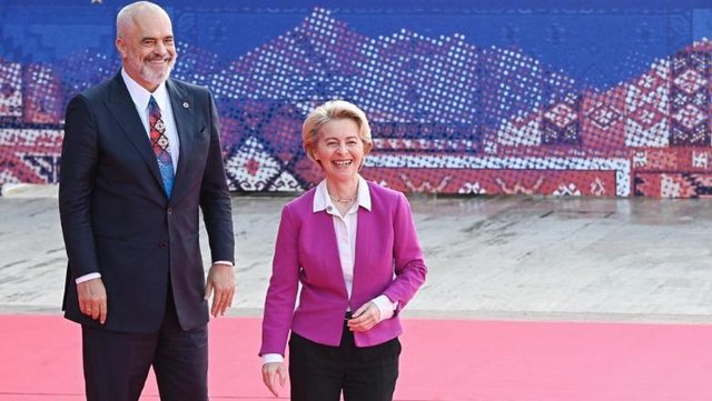 Von der Leyen uron Ramën për fitoren: Shqipëria ka bërë