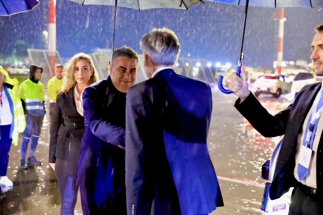 Zelensky mbërrin në Tiranë!