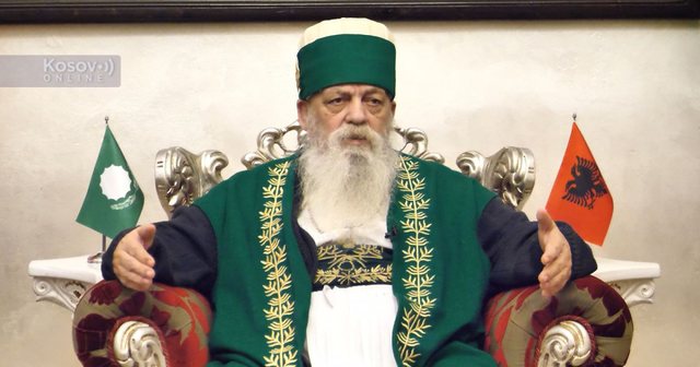 Ditëlindja e Baba Mondit mbledh besimtarë, politikanë dhe